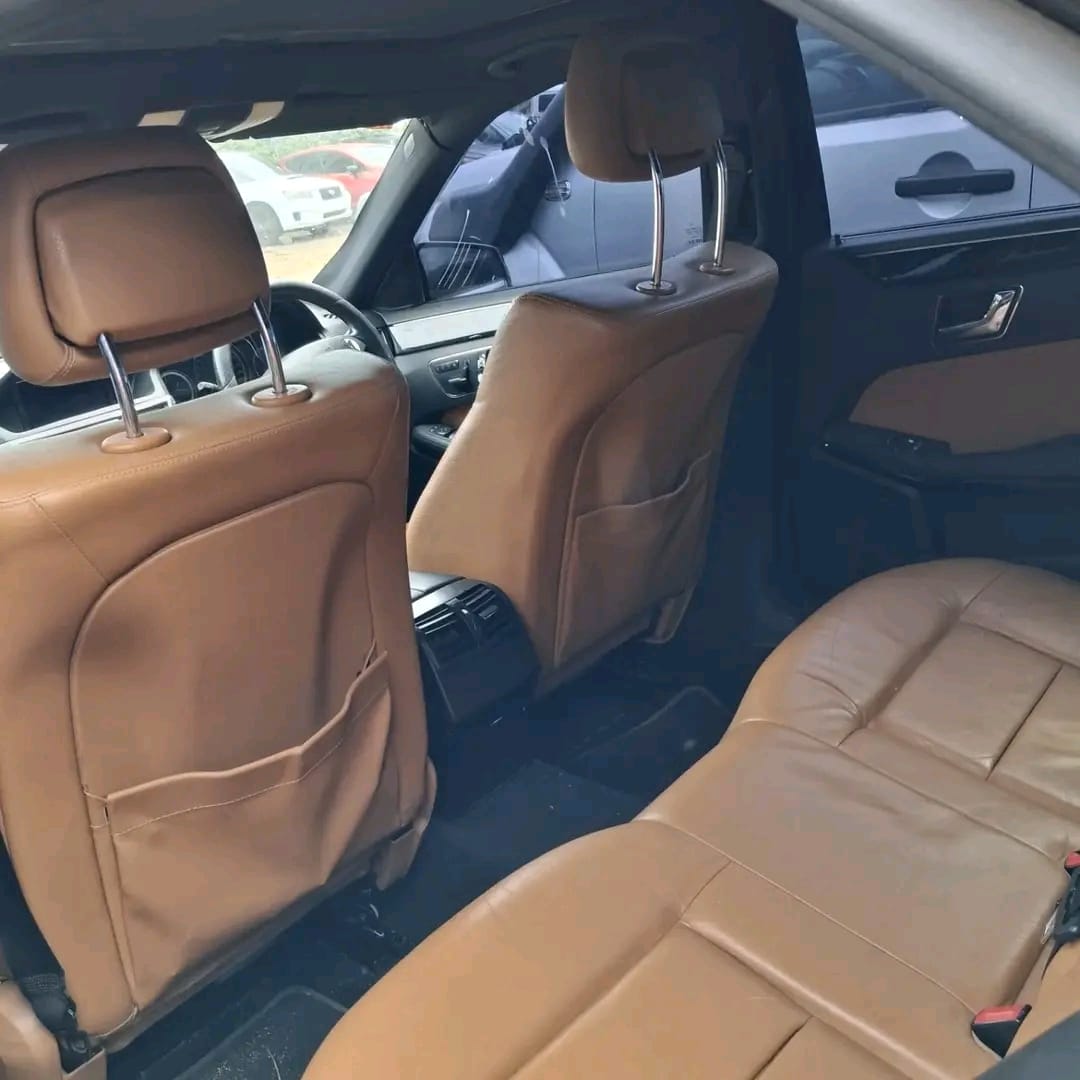 Mercedes E-Class image 4